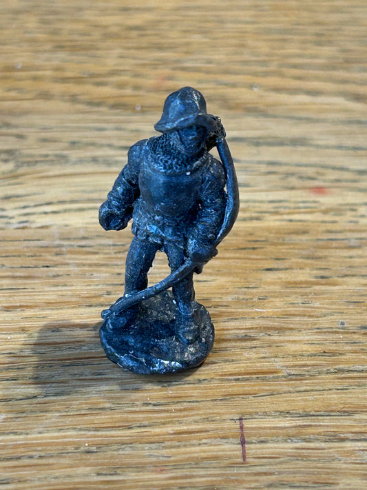 Warhammer fantasy c26 bretonnian man at arms with long bow