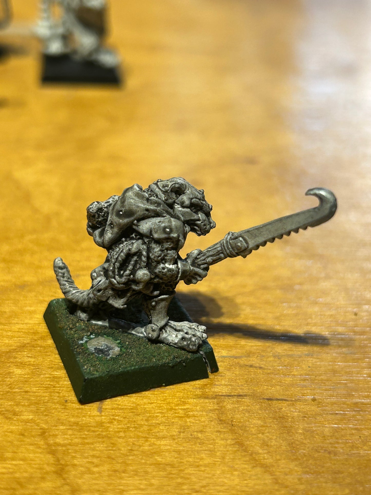 Vintage Warhammer Skaven 'Gutter, Clan Rat w. Halberd  C47 1980s Metal