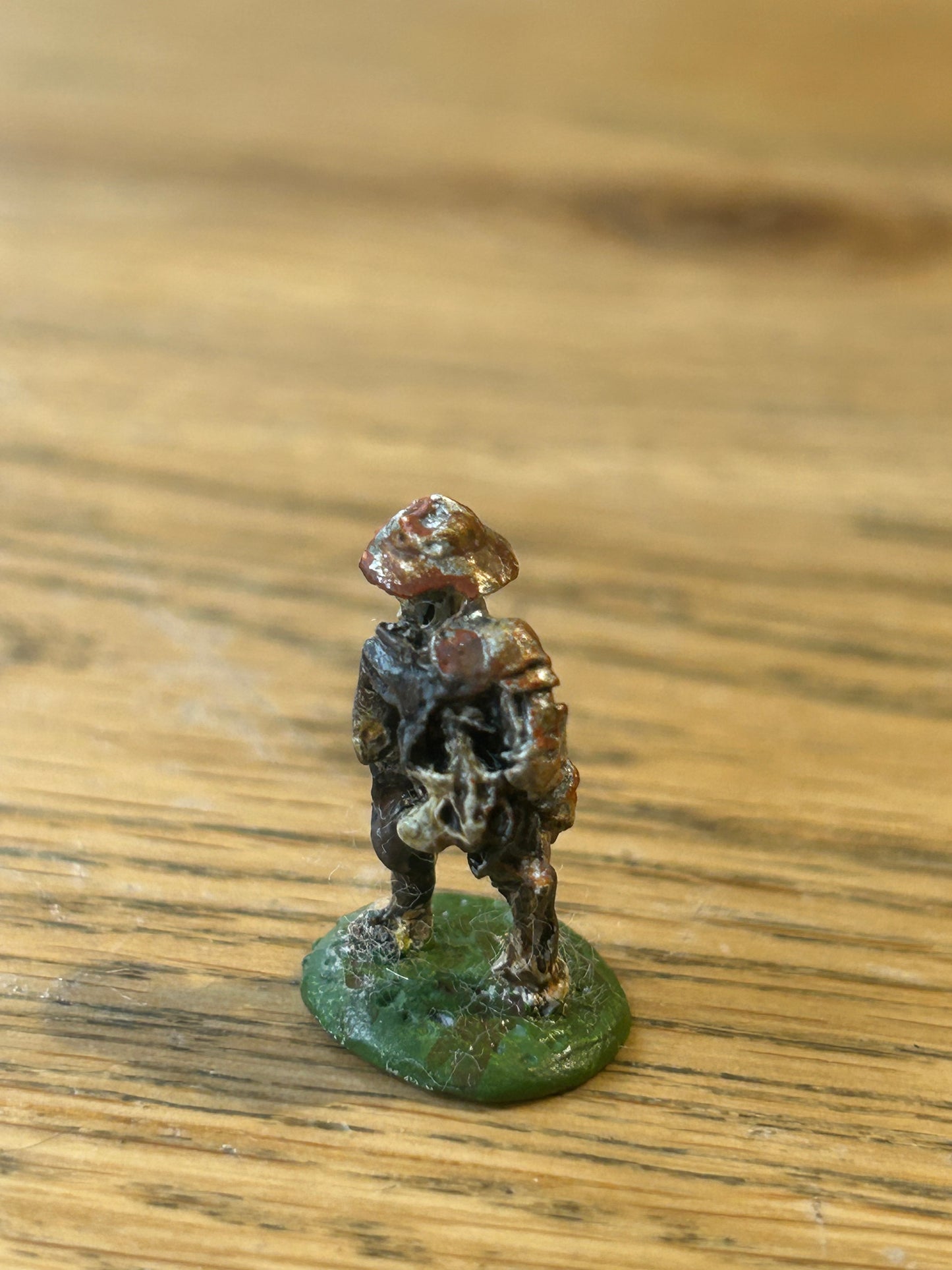 Citadel Fantasy Tribes FTS9 Skeleton Attacking w. Dagger Warhammer