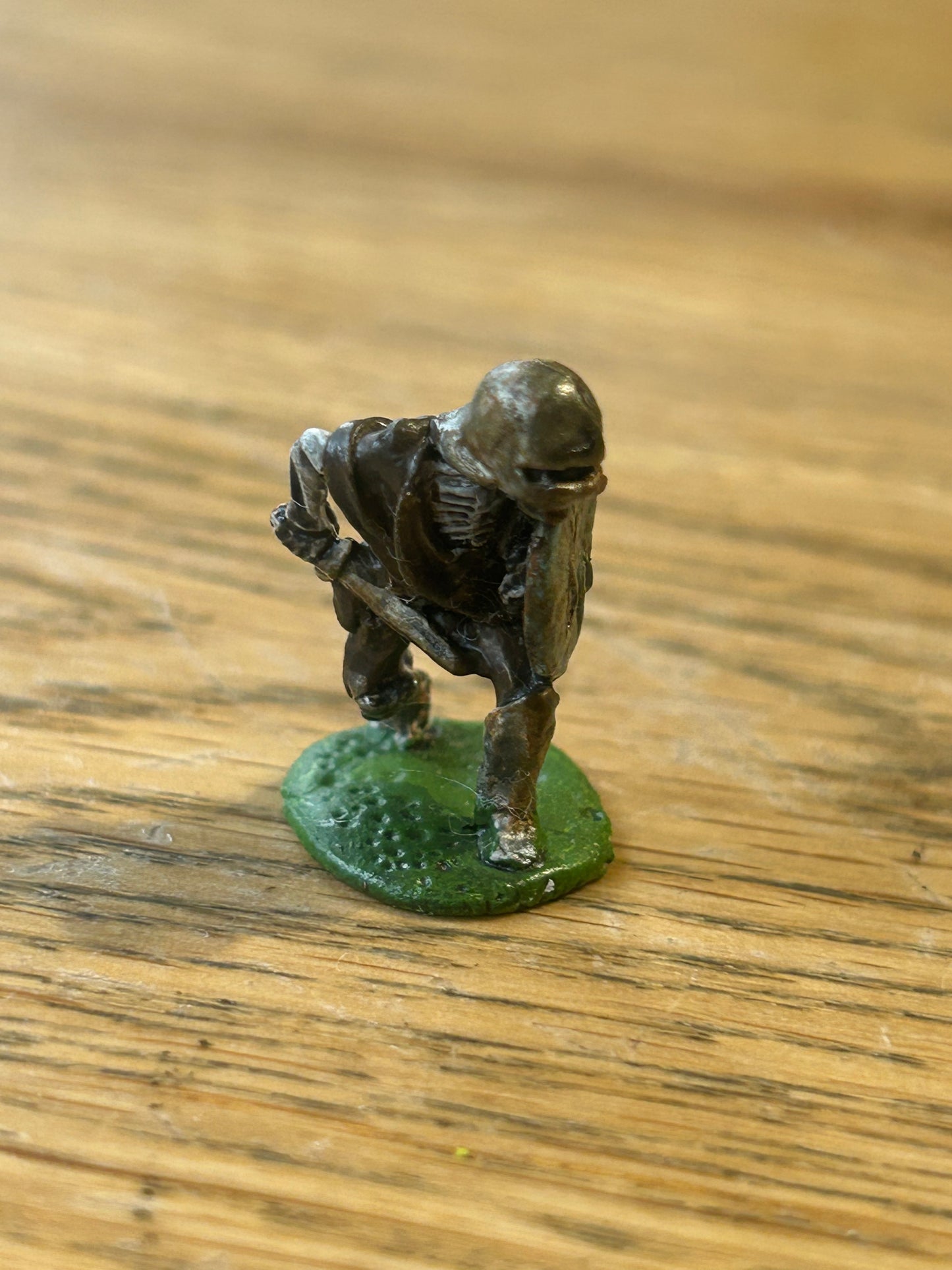 Vintage Citadel 1980s Fantasy Tribes FTS1 “ Skeleton advancing c/w Sword “