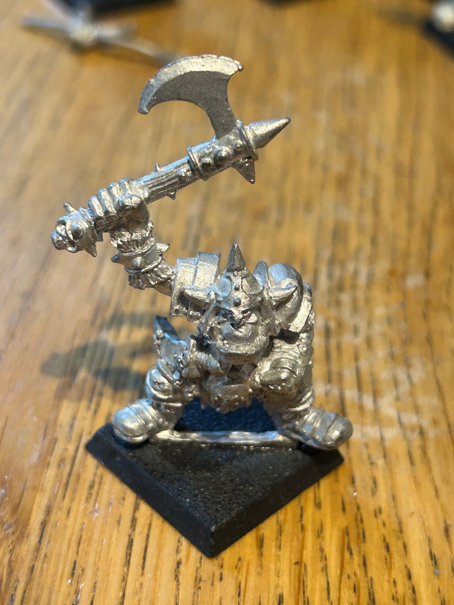 Warhammer fantasy orc champion