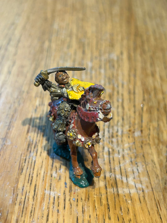 Lotr T 80s ME22 ELROND HALF ELF LORD OF THE RINGS  mounted Warhammer Citadel