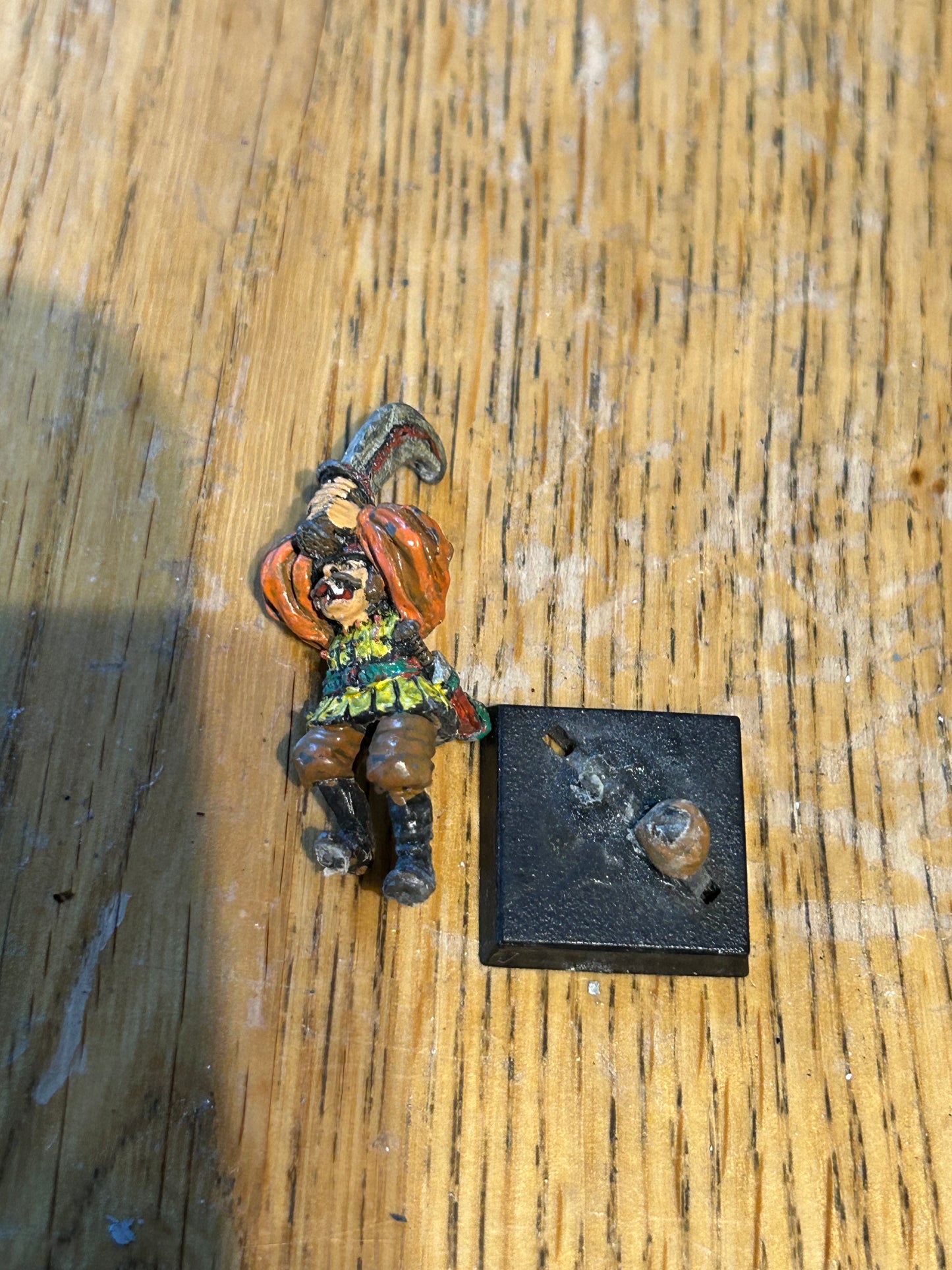 Citadel ME-71 w. 2 handed sword Corsairs of Umbar Metal Miniature Slotta