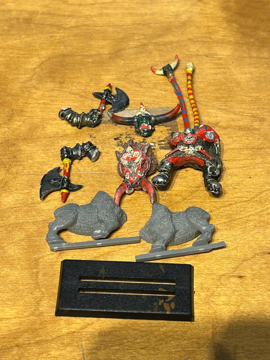 Warhammer - Orcs & Goblins - Classic Metal Morglum Necksnapper (boar has no tail)