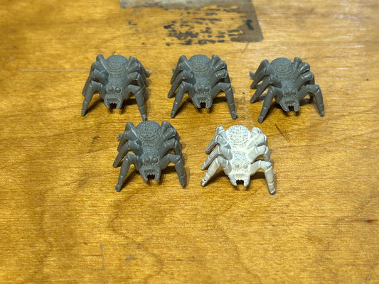 Warhammer Quest 1995  x5 Giant Spiders Plastic Bundle Spares Games Workshop