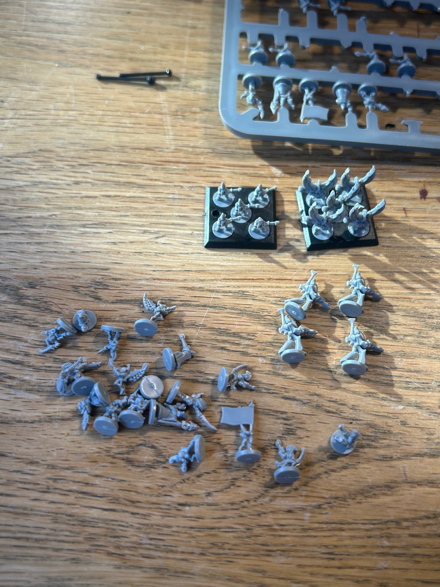 Epic 40k Eldar War Host Box Set, 163/165 Models Included (two models missing and one swooping hawk is broken off base)