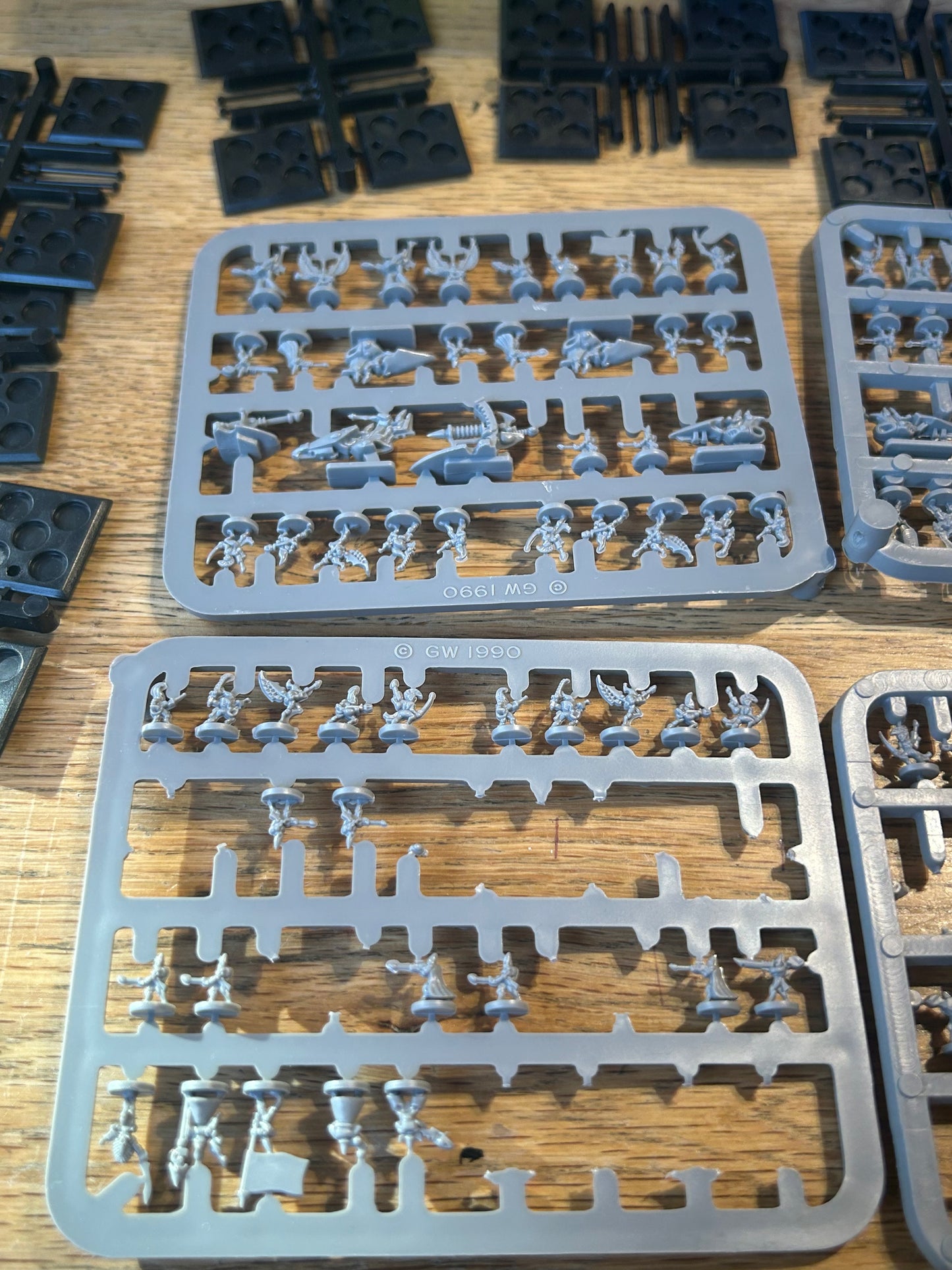 Epic 40k Eldar War Host Box Set, 163/165 Models Included (two models missing and one swooping hawk is broken off base)