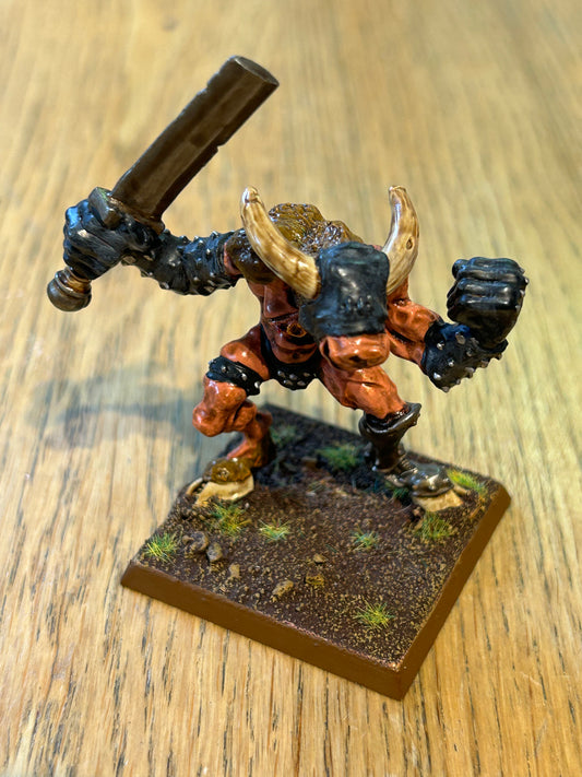 1988 Chaos Minotaur Lord C34 Lord Duherst the Master Butcher 3 Citadel Beasts GW (hooded head version)