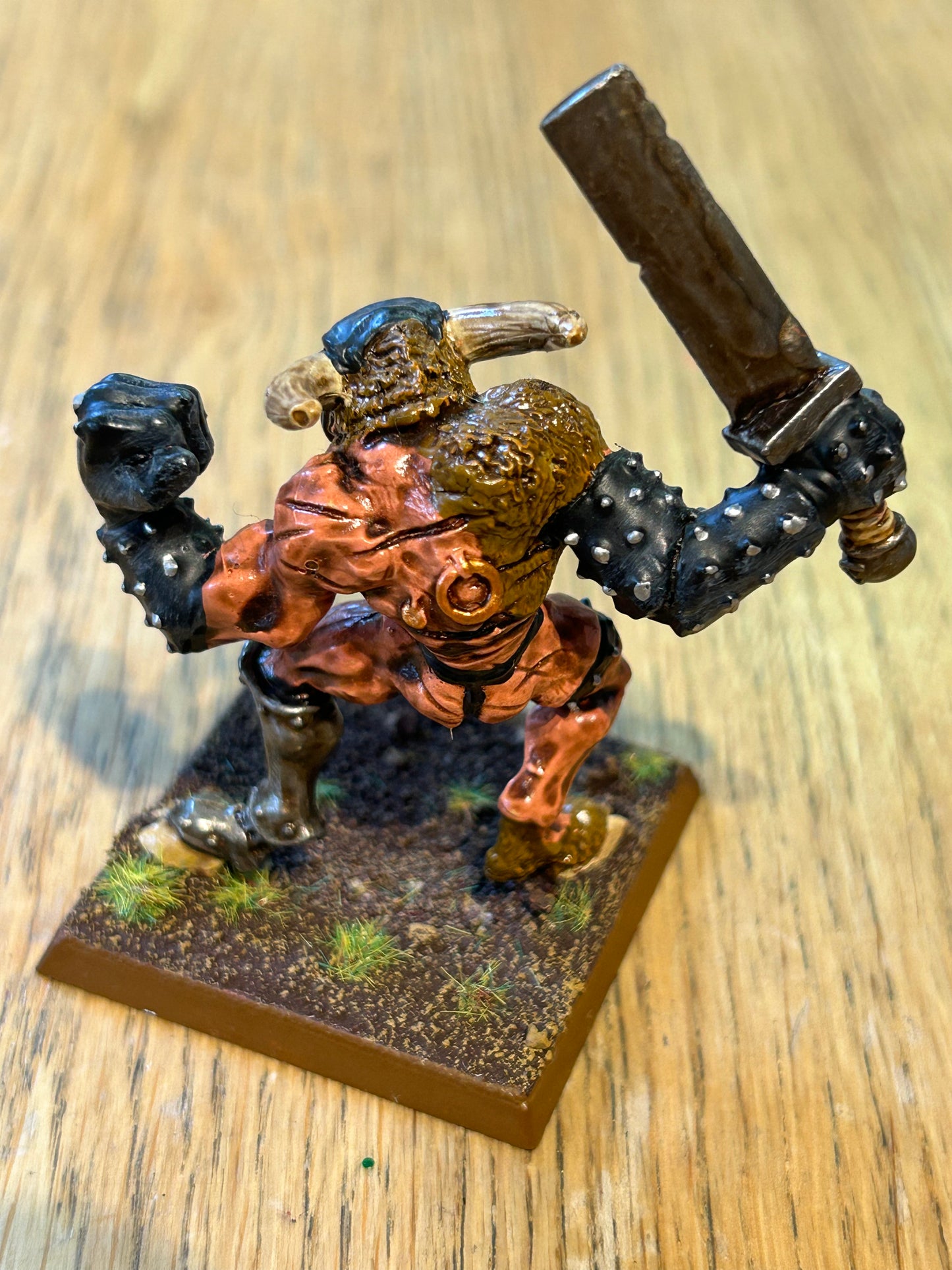 1988 Chaos Minotaur Lord C34 Lord Duherst the Master Butcher 3 Citadel Beasts GW (hooded head version)