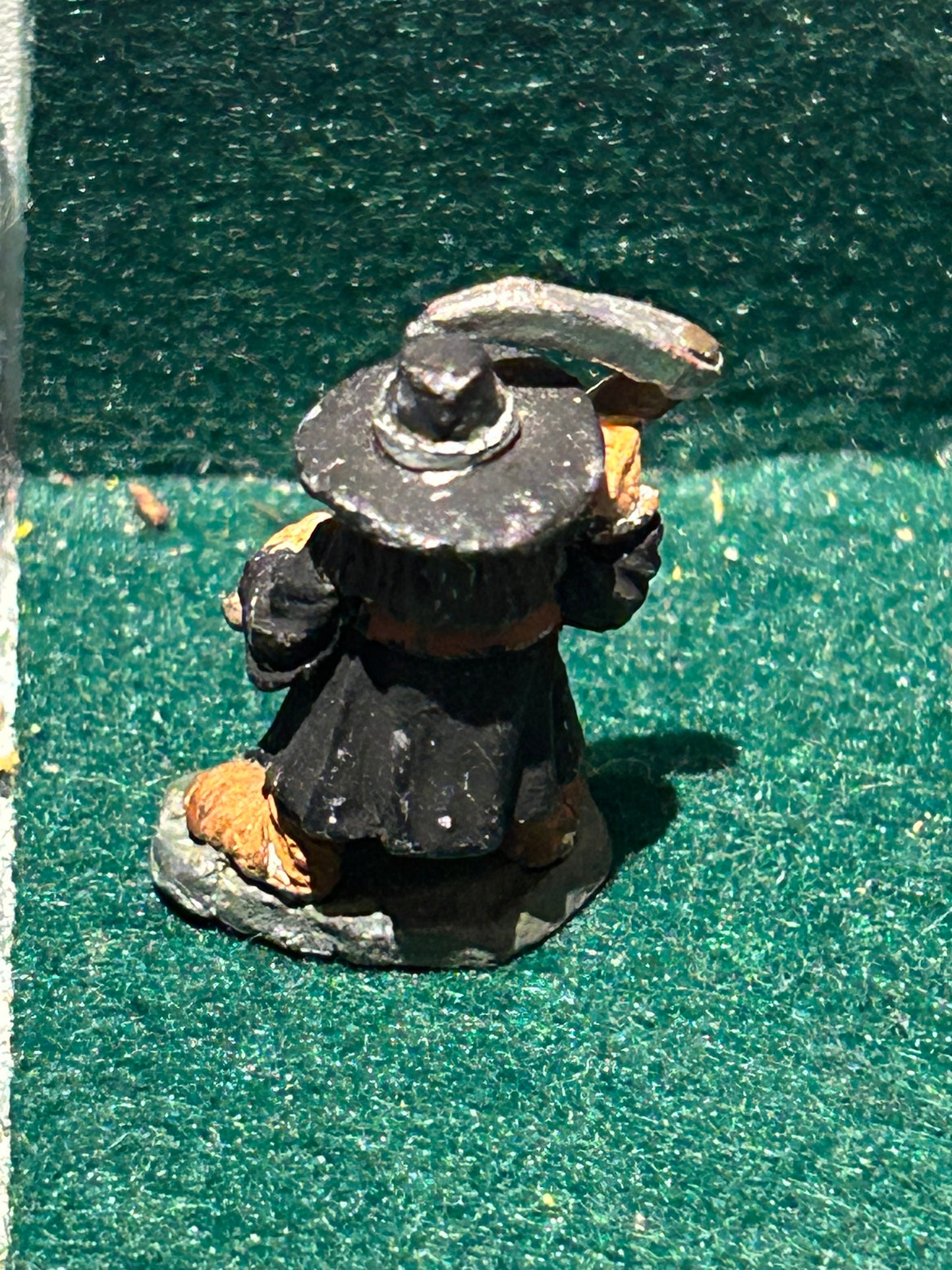 Citadel C06 Northern Dwarfs Dwarves Pre Slotta Farmer with Scythe Pre Slotta GW