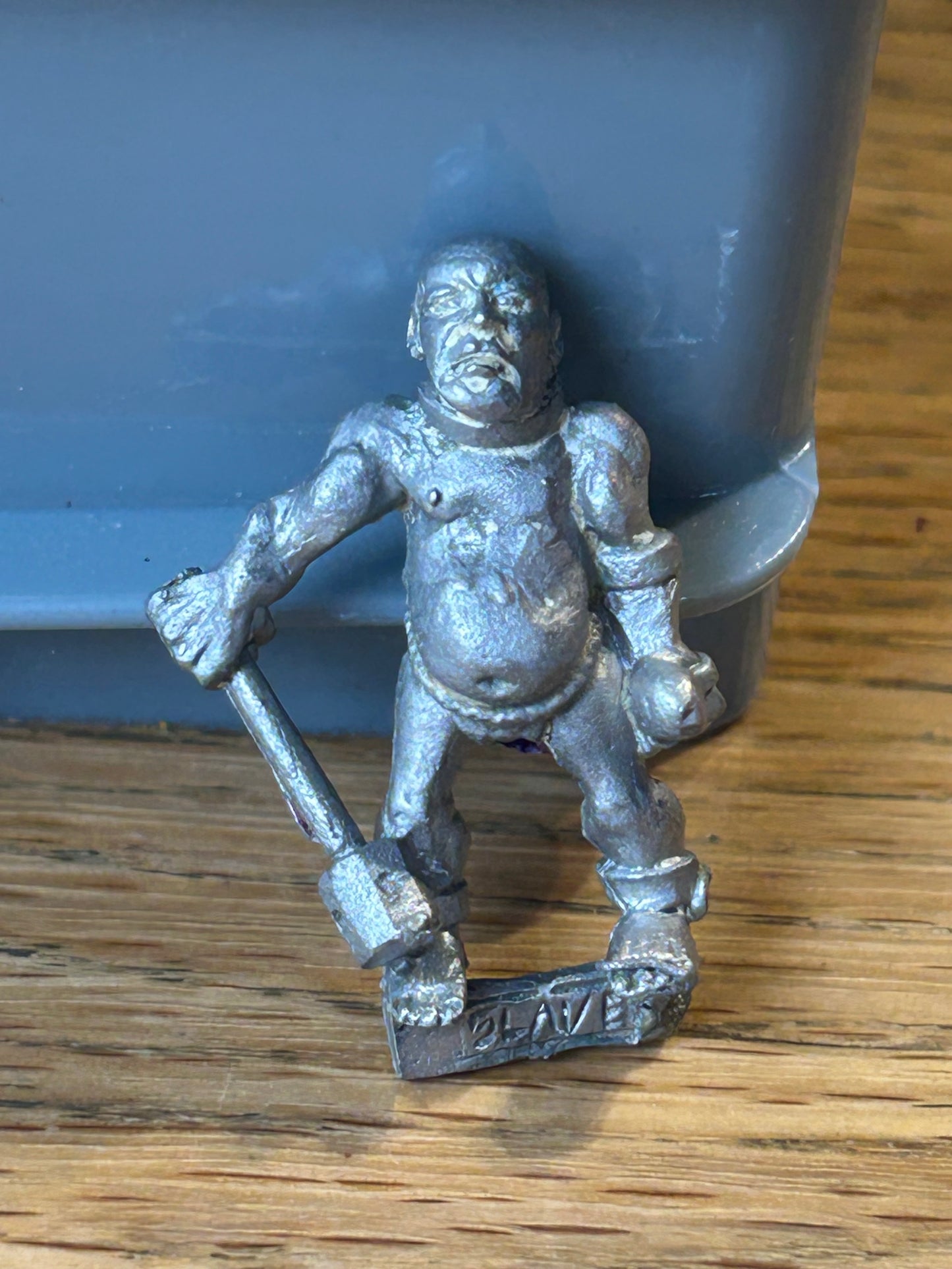 Warhammer fantasy slann lizardmen C32 (87-01)
Polg (Slave)