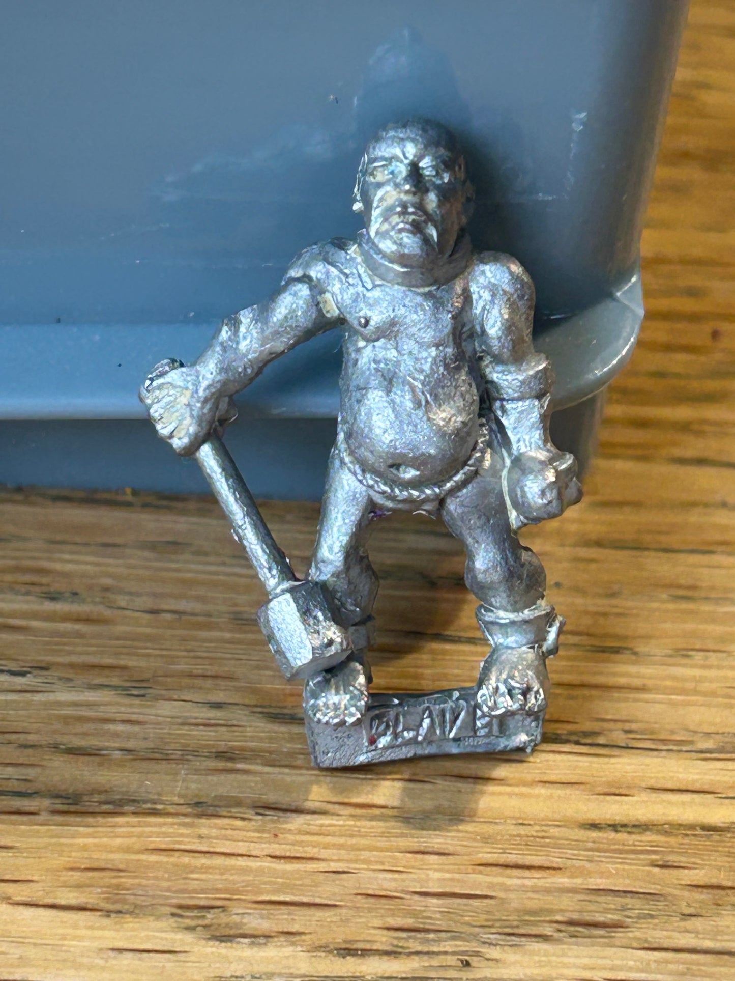 Warhammer fantasy slann lizardmen C32 (87-01)
Polg (Slave)