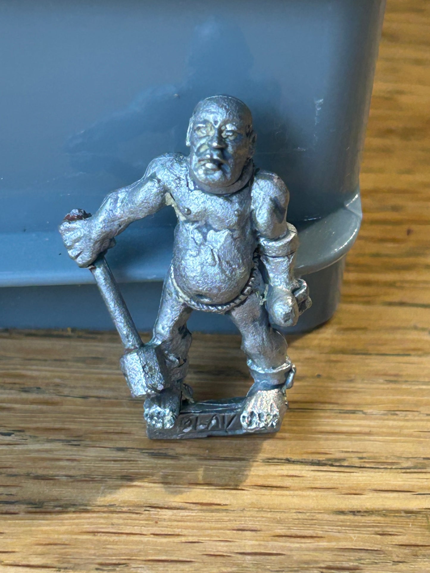 Warhammer fantasy slann lizardmen C32 (87-01)
Polg (Slave)