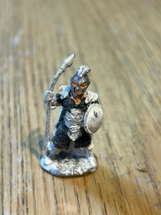Citadel Warhammer classic 80s pre-slotta C09 (84-01)
Guardsman w. Spear & Shield