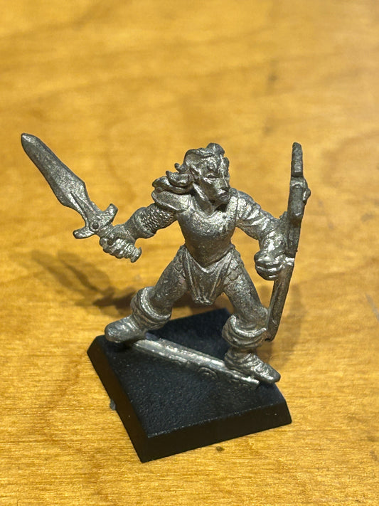 Heartbreaker miniatures elf swordsman