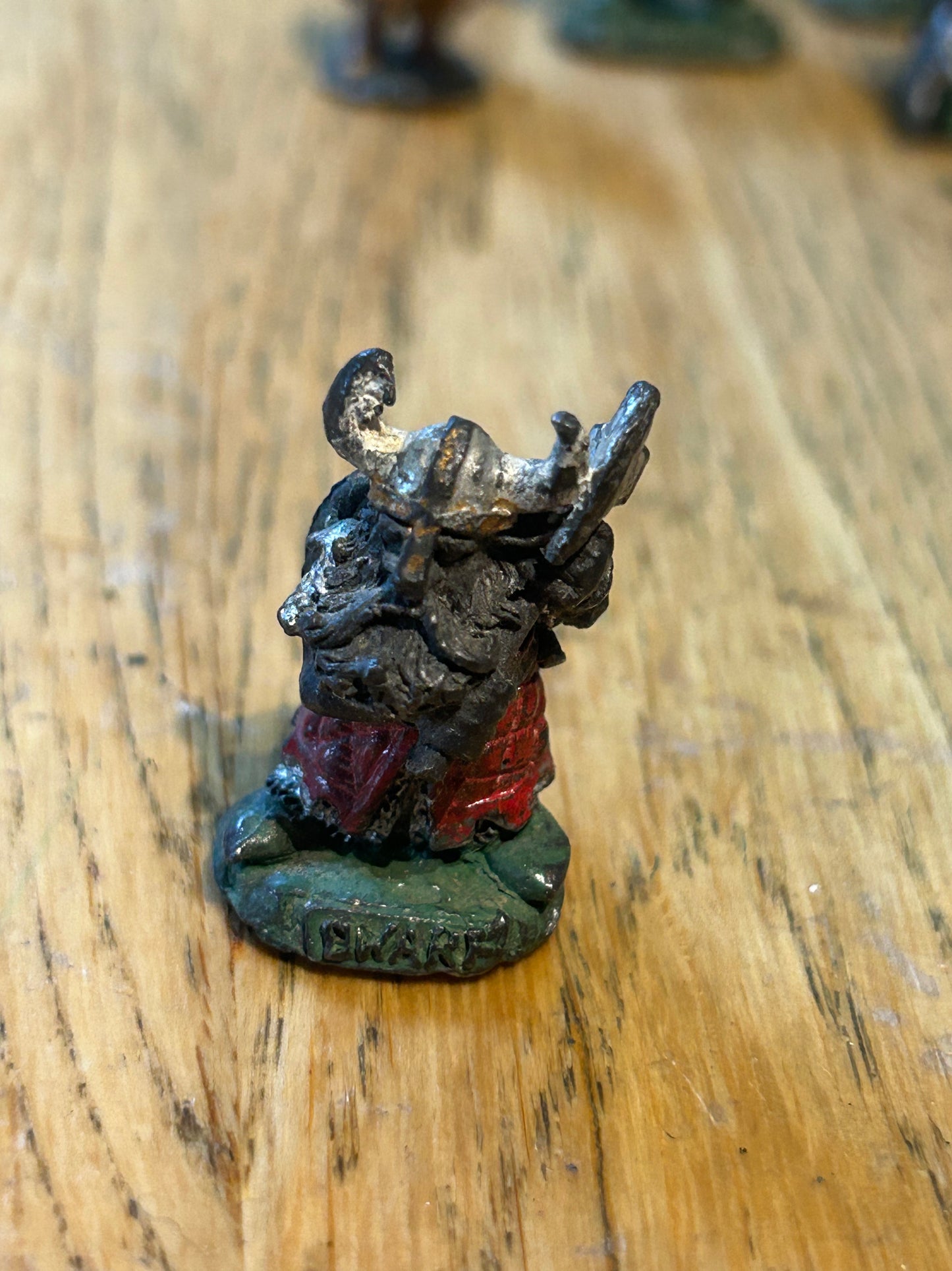 Warhammer Citadel C06 Northern Dwarf with axe - Metal 2C-07