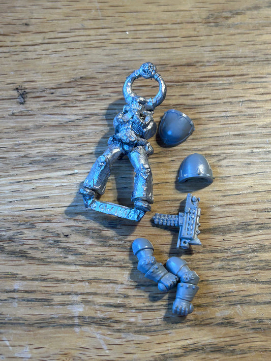 Warhammer 40k chaos space marines second edition space marine (no backpack)