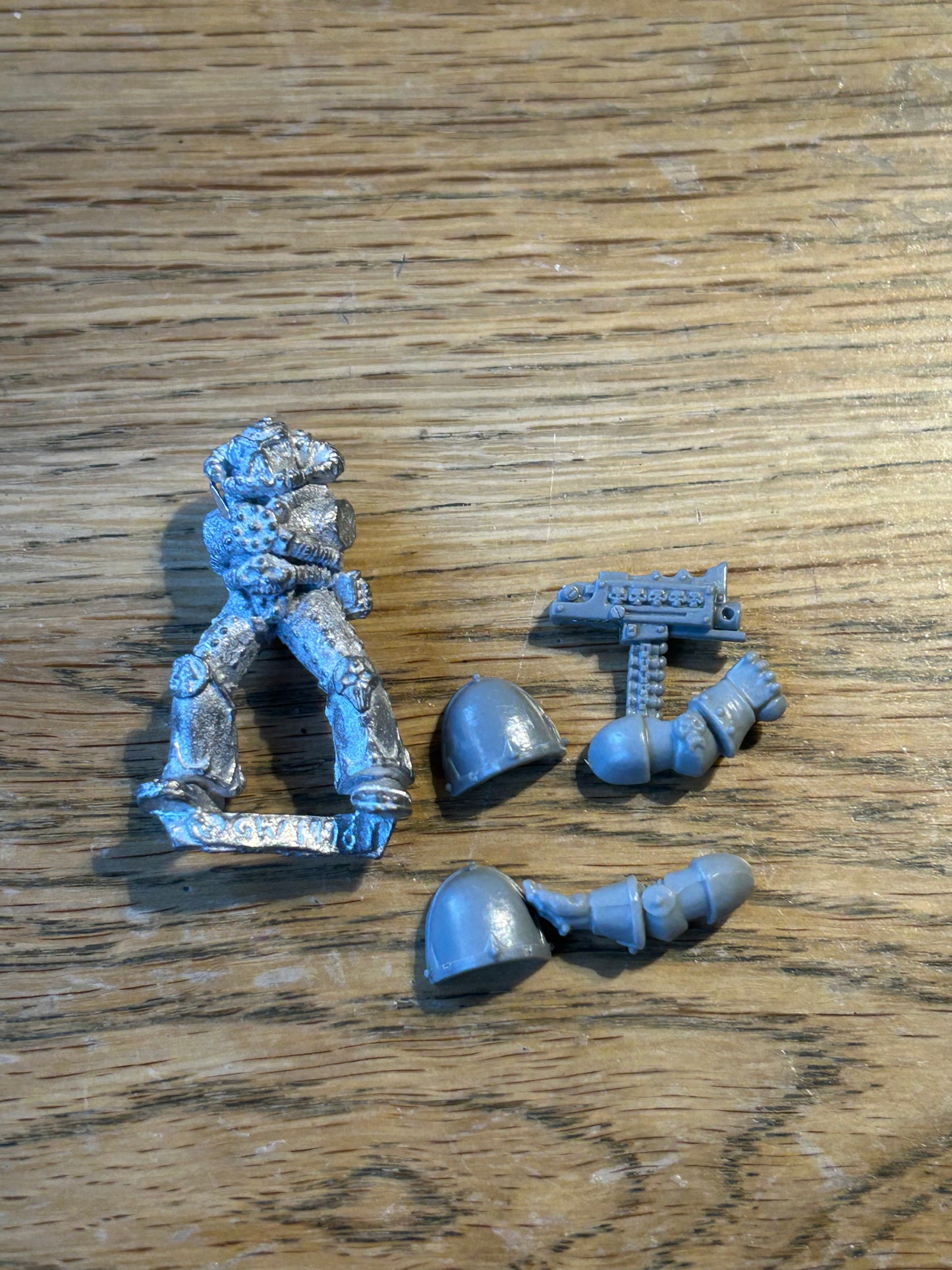 Warhammer 40k chaos space marines second edition space marine (no backpack)