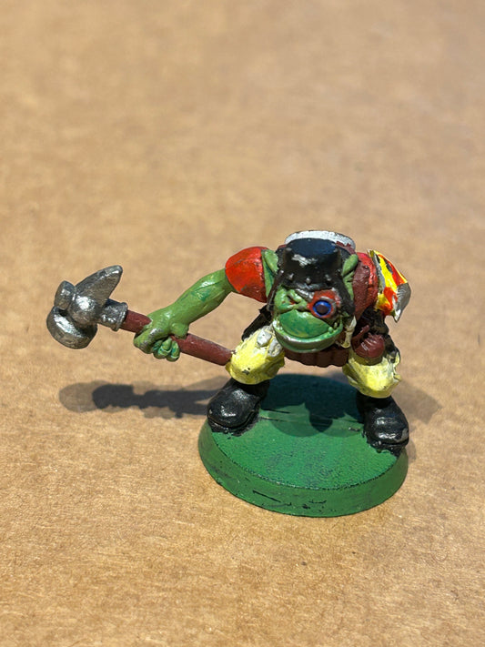 Warhammer 40k Ork Mek Boy with hammer