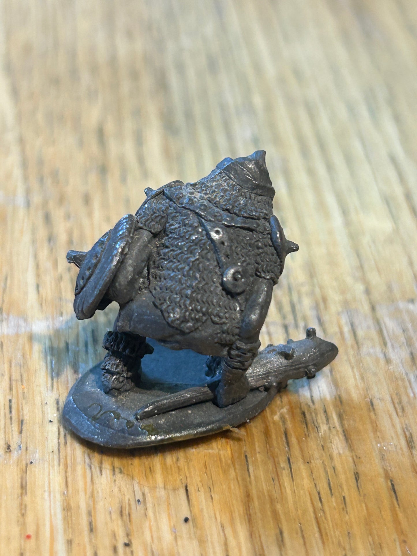 Citadel - Chronicle -  Pre Slotta - Warhammer fantasy - CM09 - Hobgoblin with club and shield