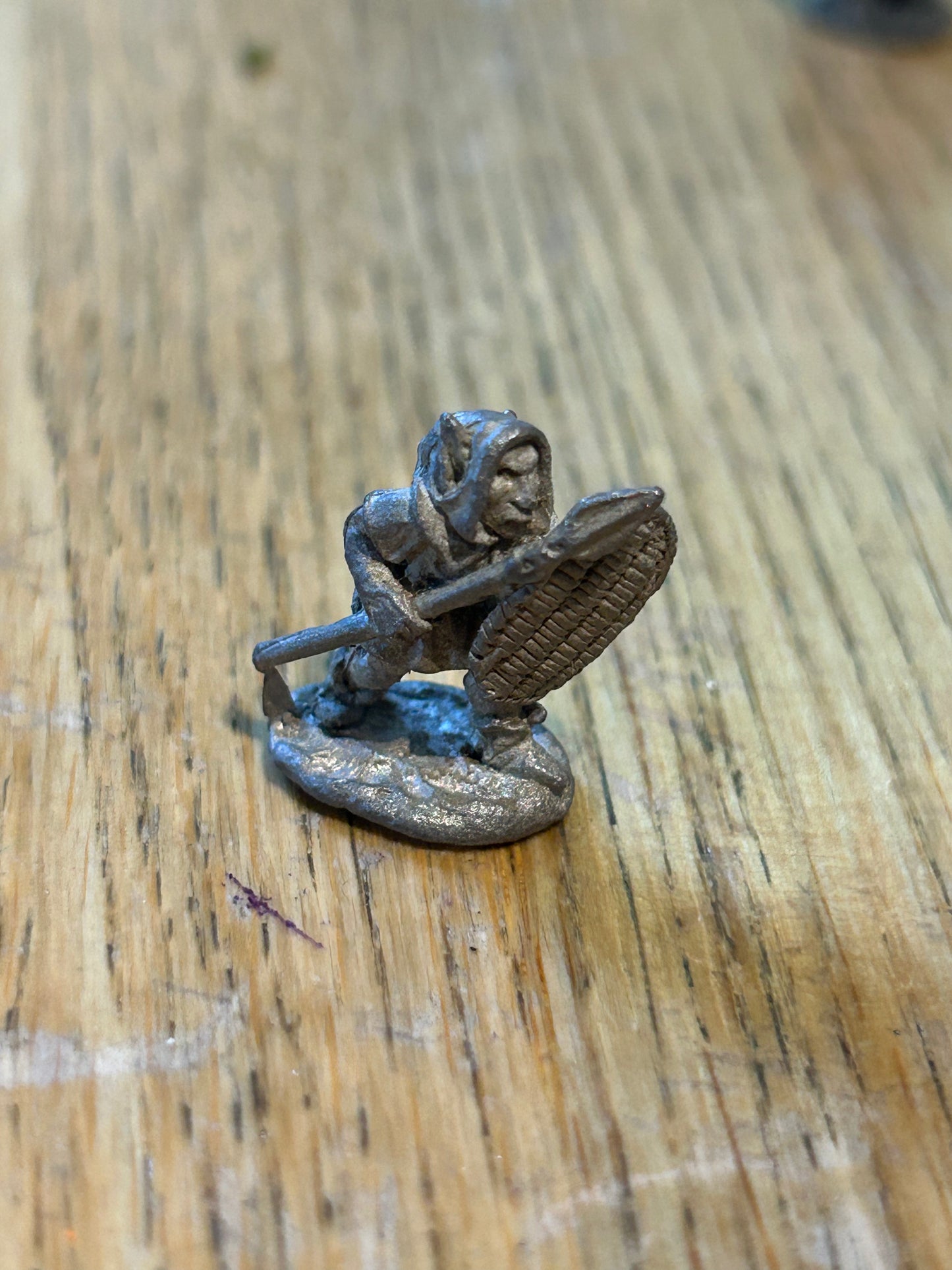 Pre-slotta Citadel Miniatures C14 Lesser Night Goblin with spear and Shield