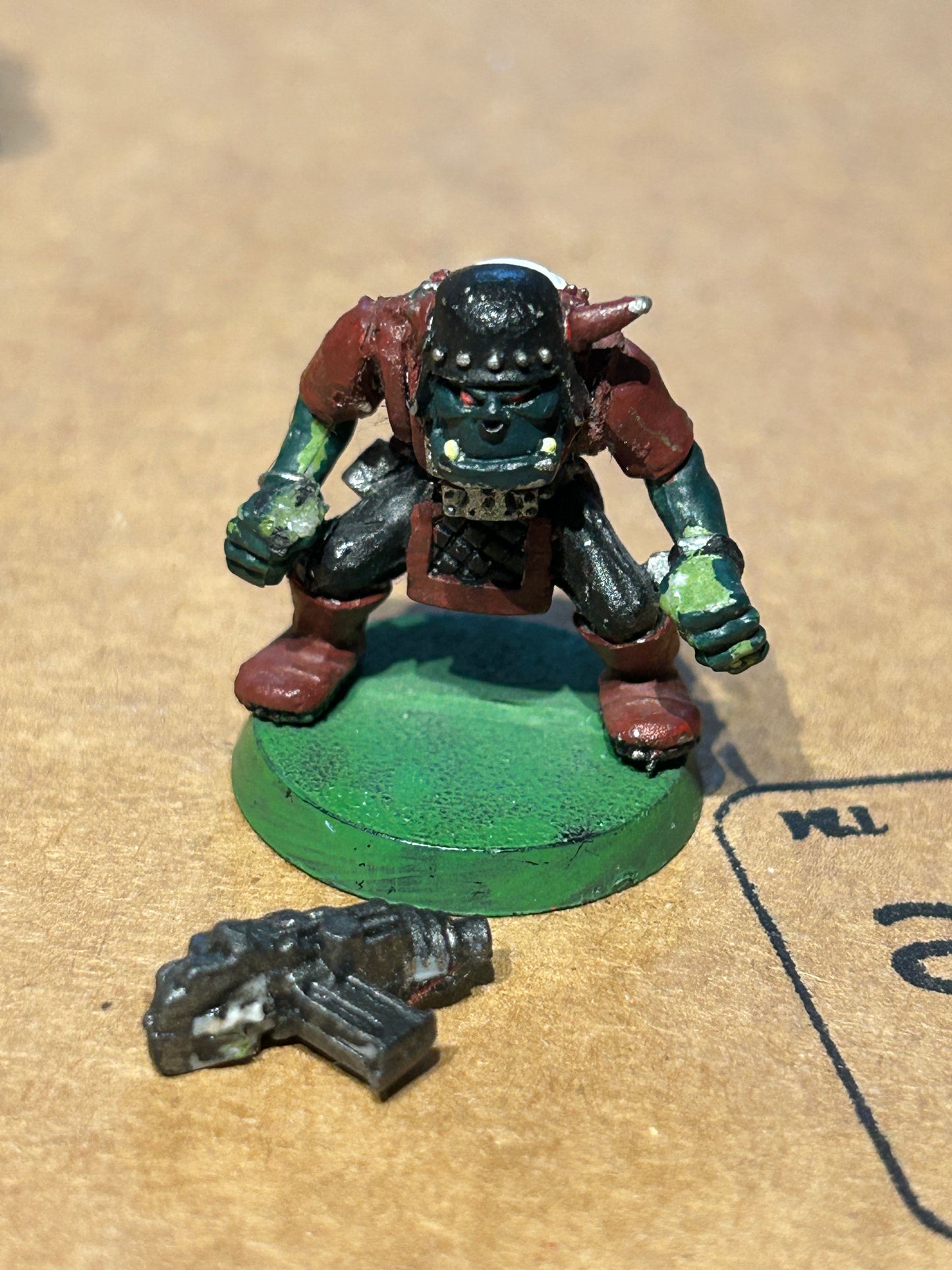 Space Ork Goff Boy warhammer 40k Citadel Metal Orks (missing a helmet horn)