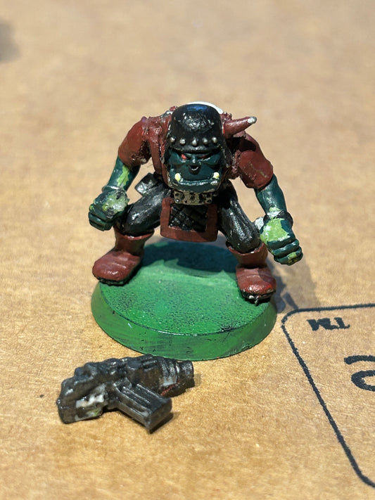 Space Ork Goff Boy warhammer 40k Citadel Metal Orks (missing a helmet horn)