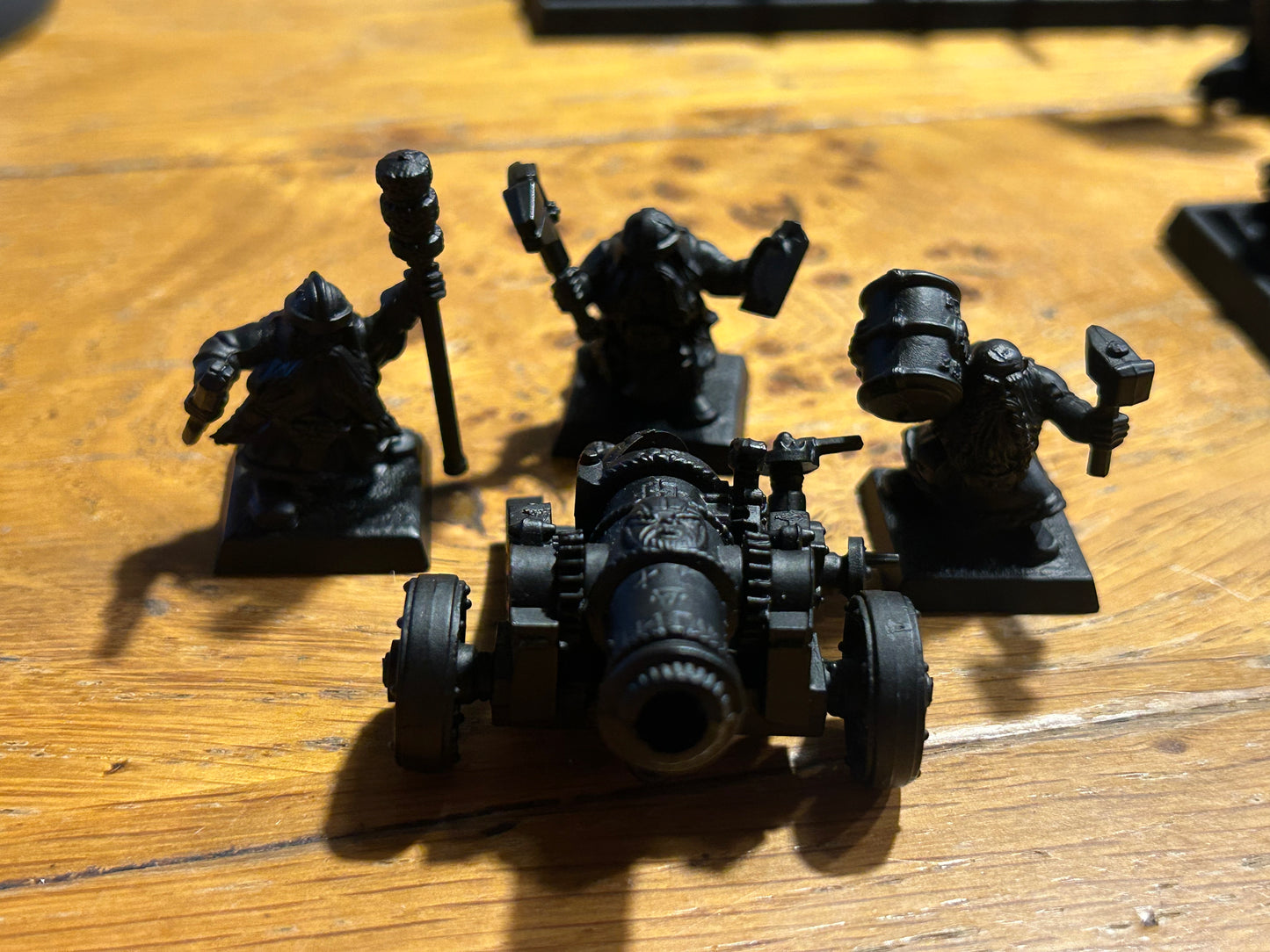 Warhammer fantasy dwarf cannon and crew plastic