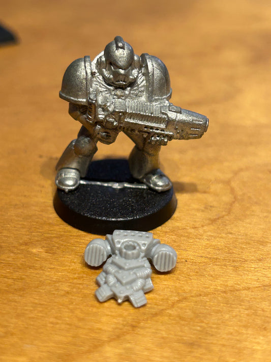 Classic Space Marine With Plasma Gun - Warhammer 40K Classic Metal