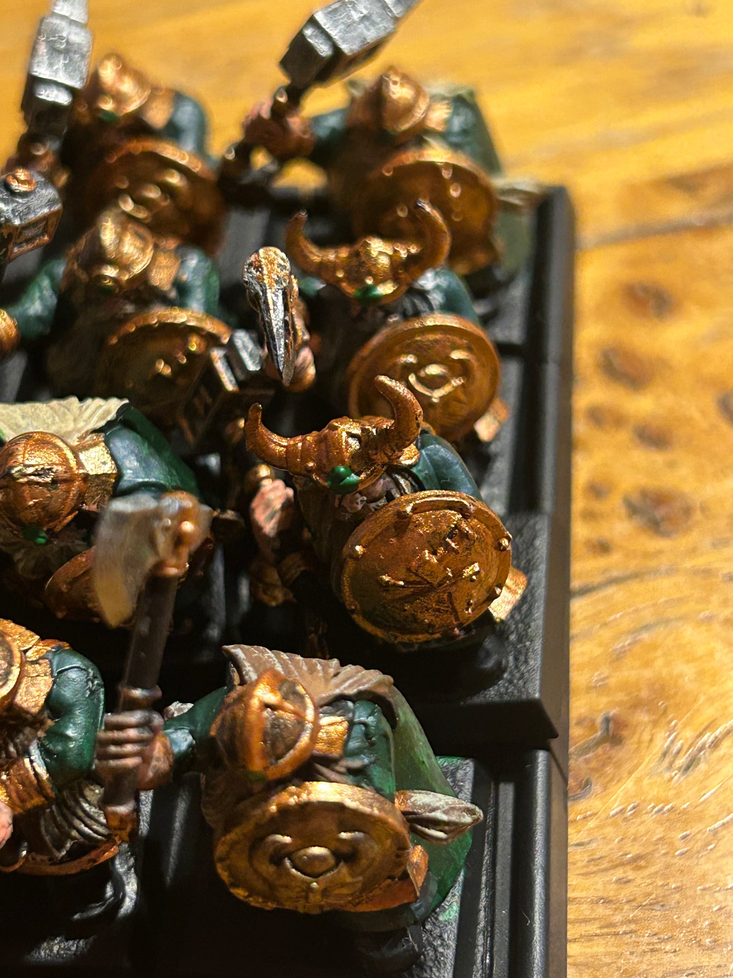 Warhammer fantasy old world plastic dwarf clansmen with hand weapon and shield including command x32