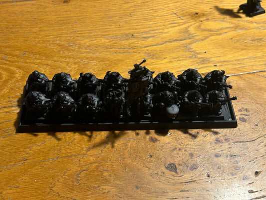 Warhammer Fantasy Battle 16 Dwarf thunderers