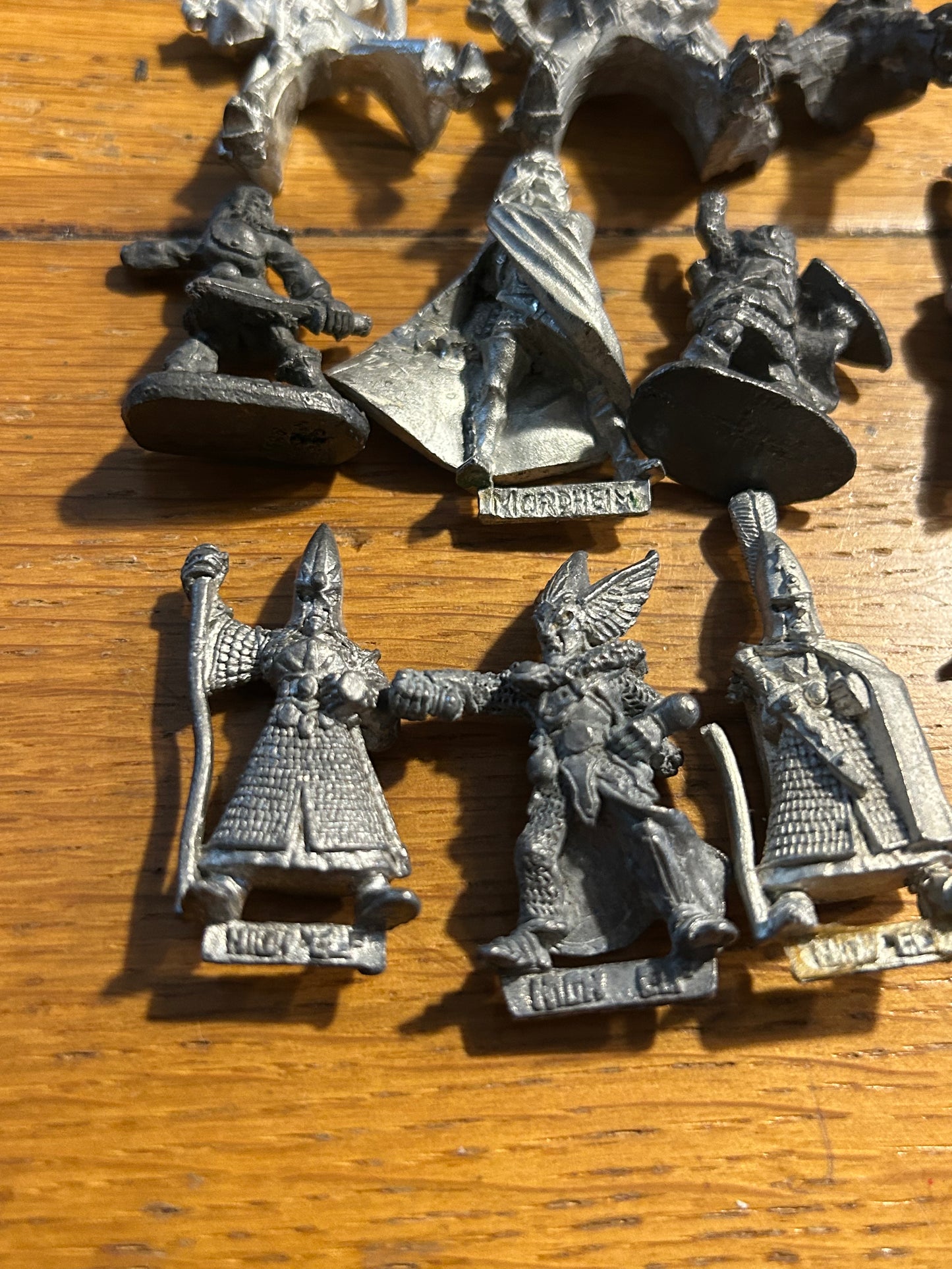 Collection of 11 broken/damaged high and wood elf models
