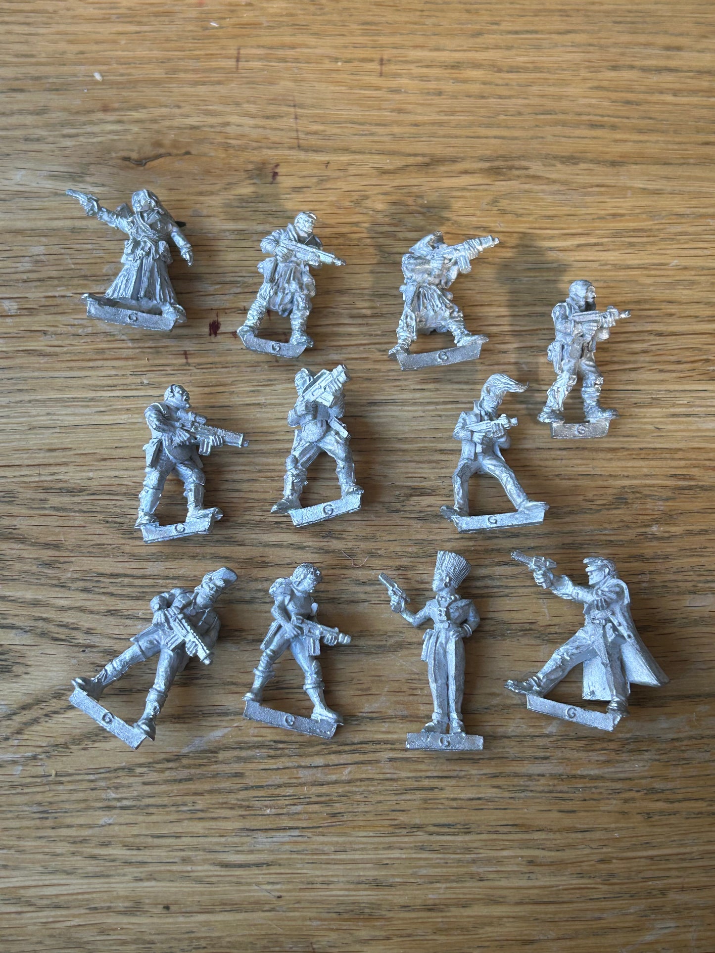 Future skirmish miniatures x11 (great for necromunda or stargrave)