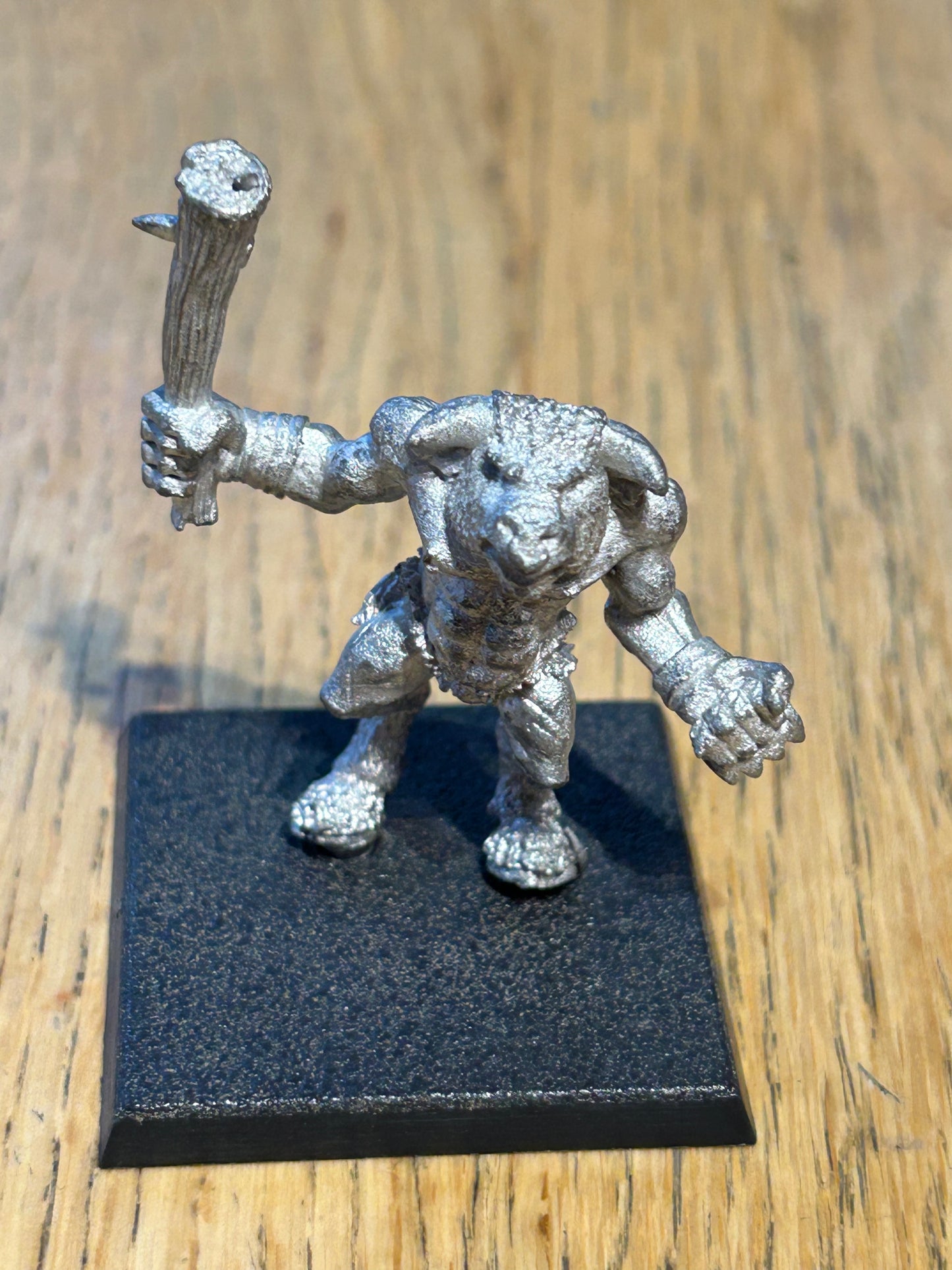 Citadel Warhammer 80s Marauder MM42 Minotaur A with spiked club