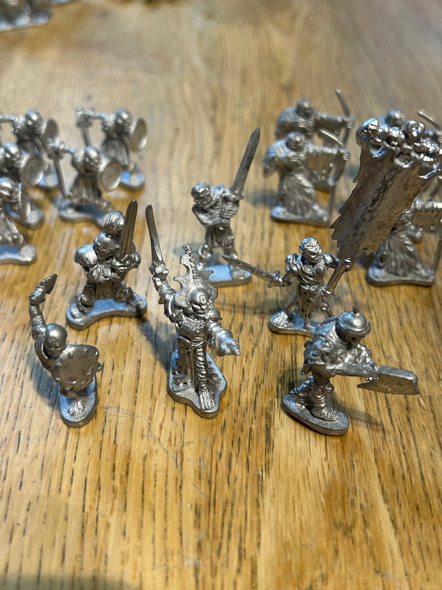 Grenadier models fantasy skeleton and zombie small army (20 models)
