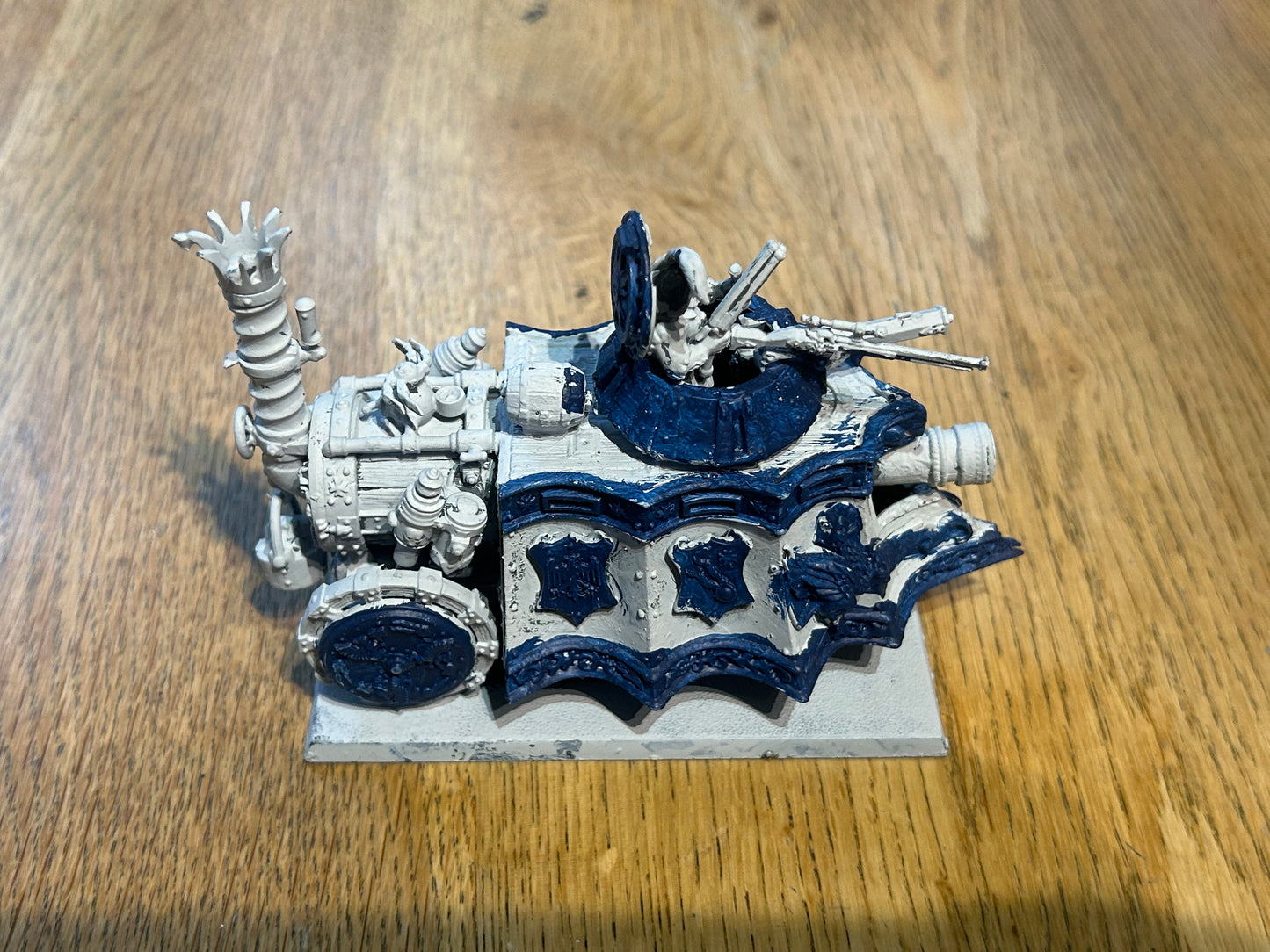 Warhammer fantasy empire steam tank