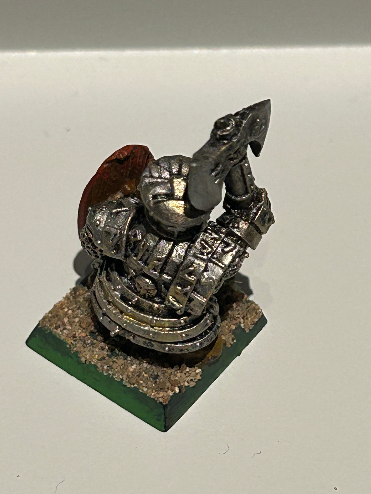 Warhammer fantasy dwarf iron breaker champion old world metal (incorrect shield)