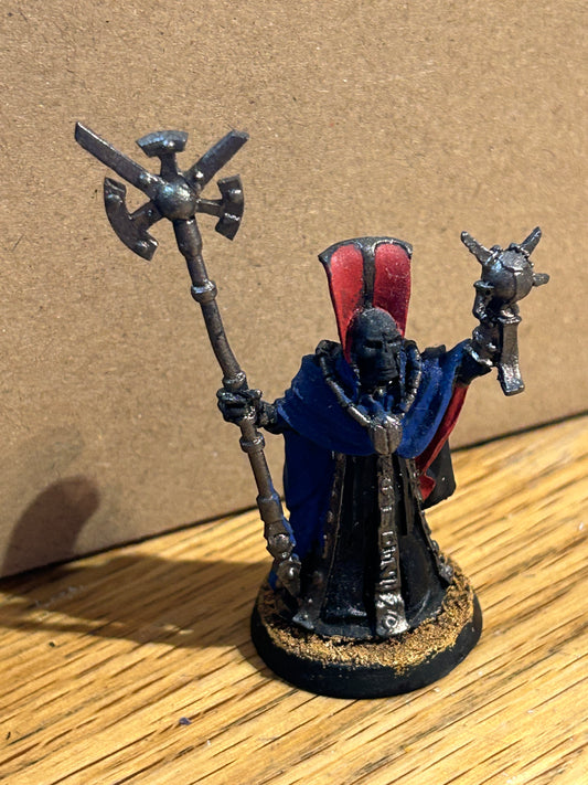 Warhammer 40K Tau Ethereal with staff  - metal