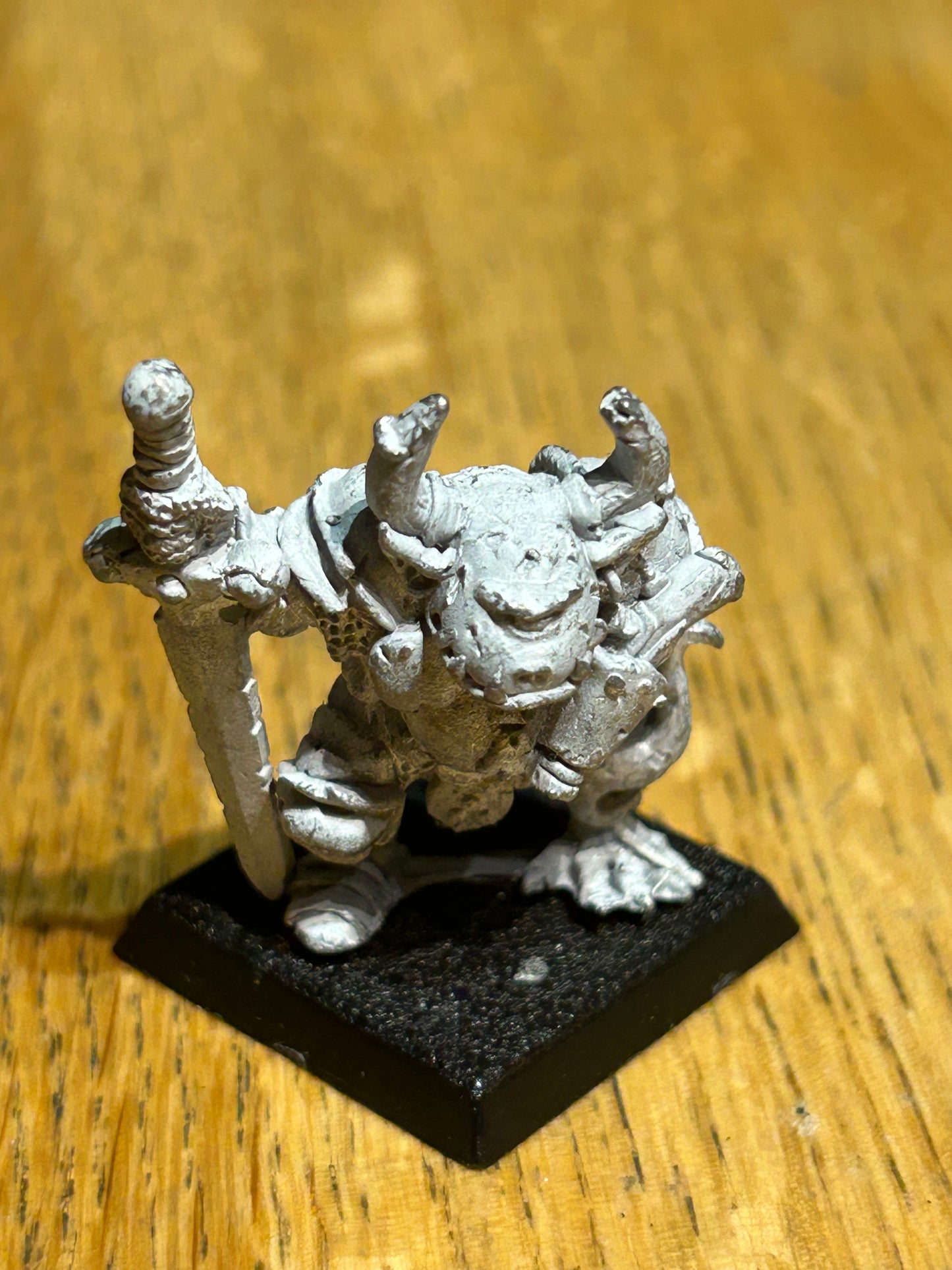 Games Workshop Warhammer Chaos Champion of Nurgle with Sword Beastmen Metal GW