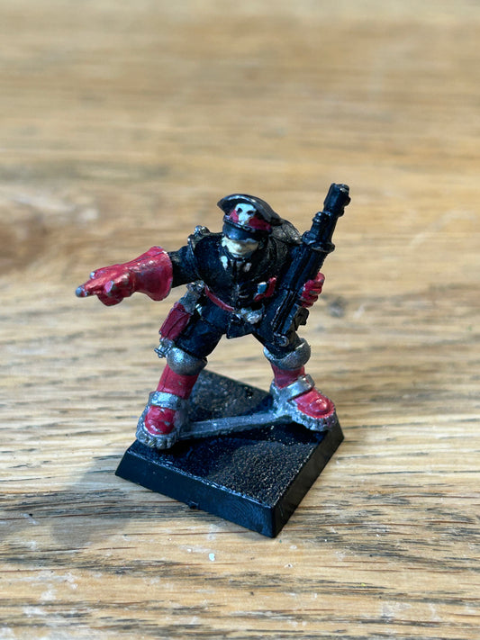 Rogue Trader Imperial Guard Commissar w/ Lasgun 40k Metal Citadel