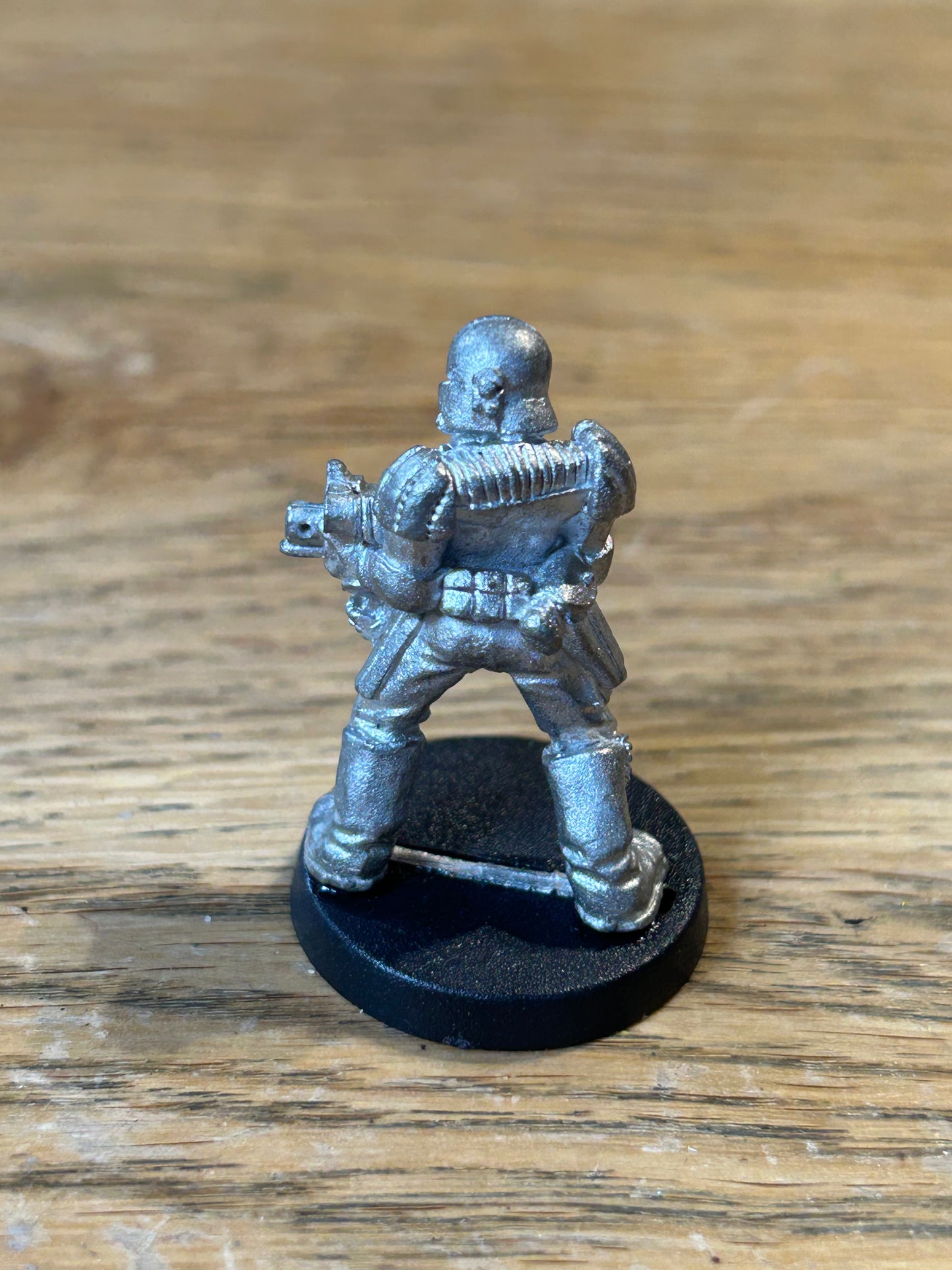 Rogue Trader Adeptus Arbites w/ Bolter Boltgun Metal Necromunda Citadel