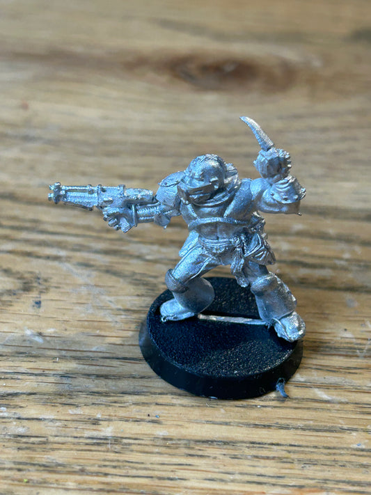 Warhammer 40k Rogue Trader space marine scout with las gun and punch dagger