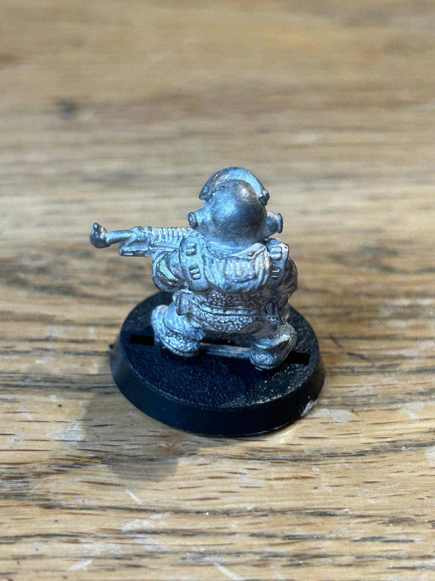 Iron Claw Squat 
Las Gun Squats Rogue Trader 80s Metal Citadel