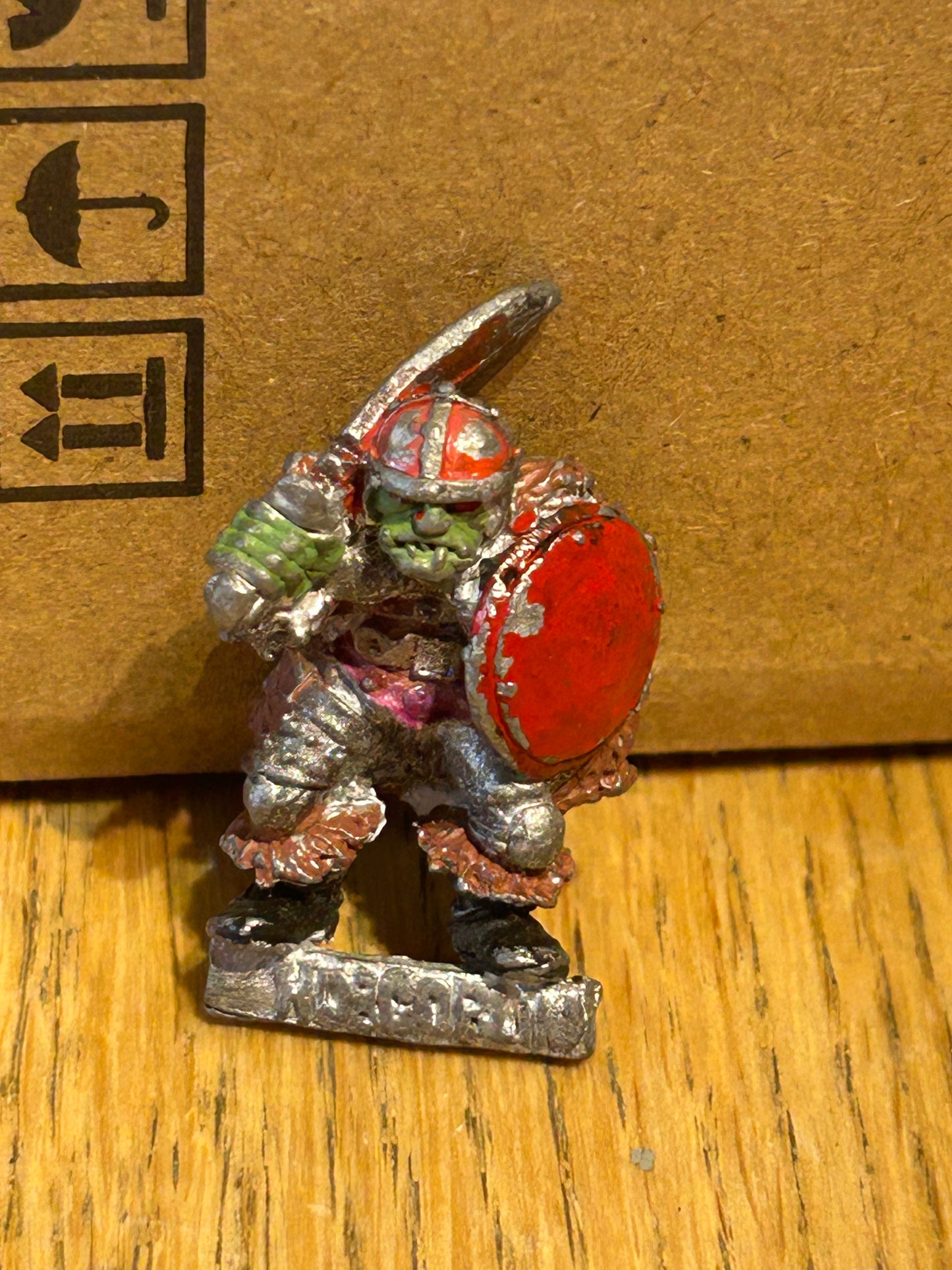 Citadel Warhammer classic 80s Reg Renown RR15 Despoiling Hobgoblin Trooper