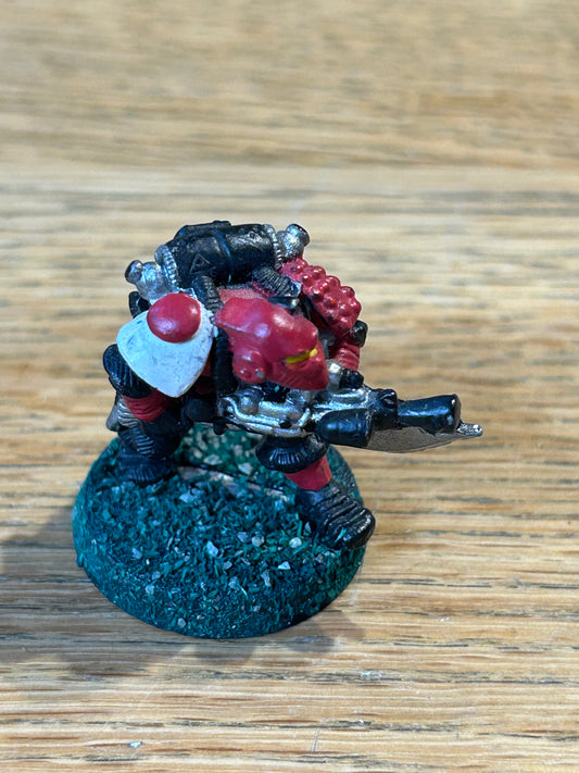 Warhammer 40k Rogue Trader Space Marines C100 Marine advancing Metal