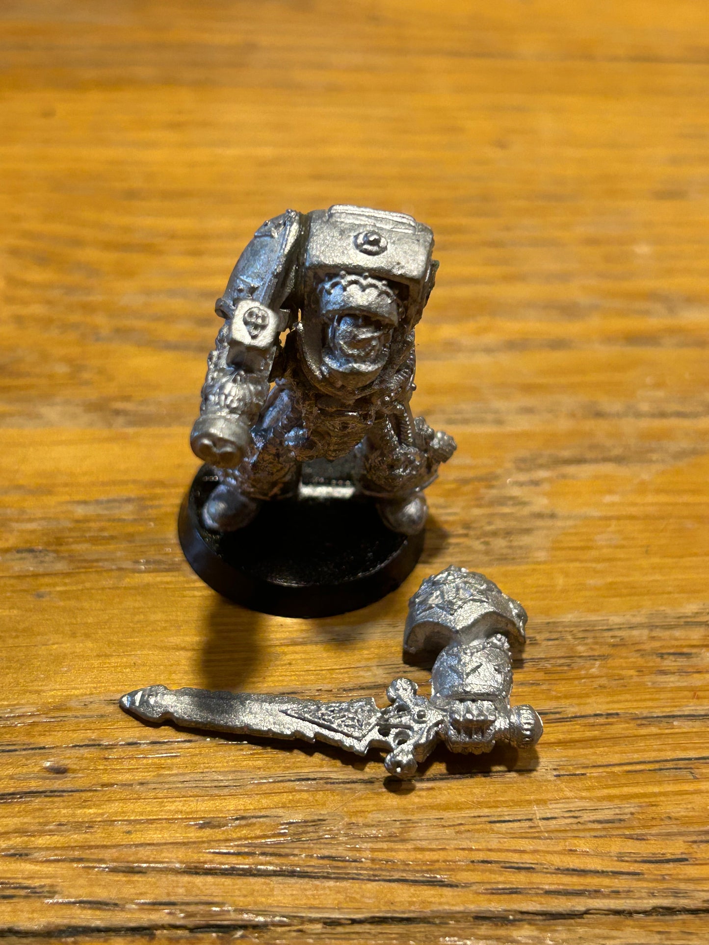 Rogue Trader Chaos Renegade Traitor Terminator Daemon Sword Storm Bolter (the connecting nub has snapped off inside the daemon sword arm but glues on just fine)