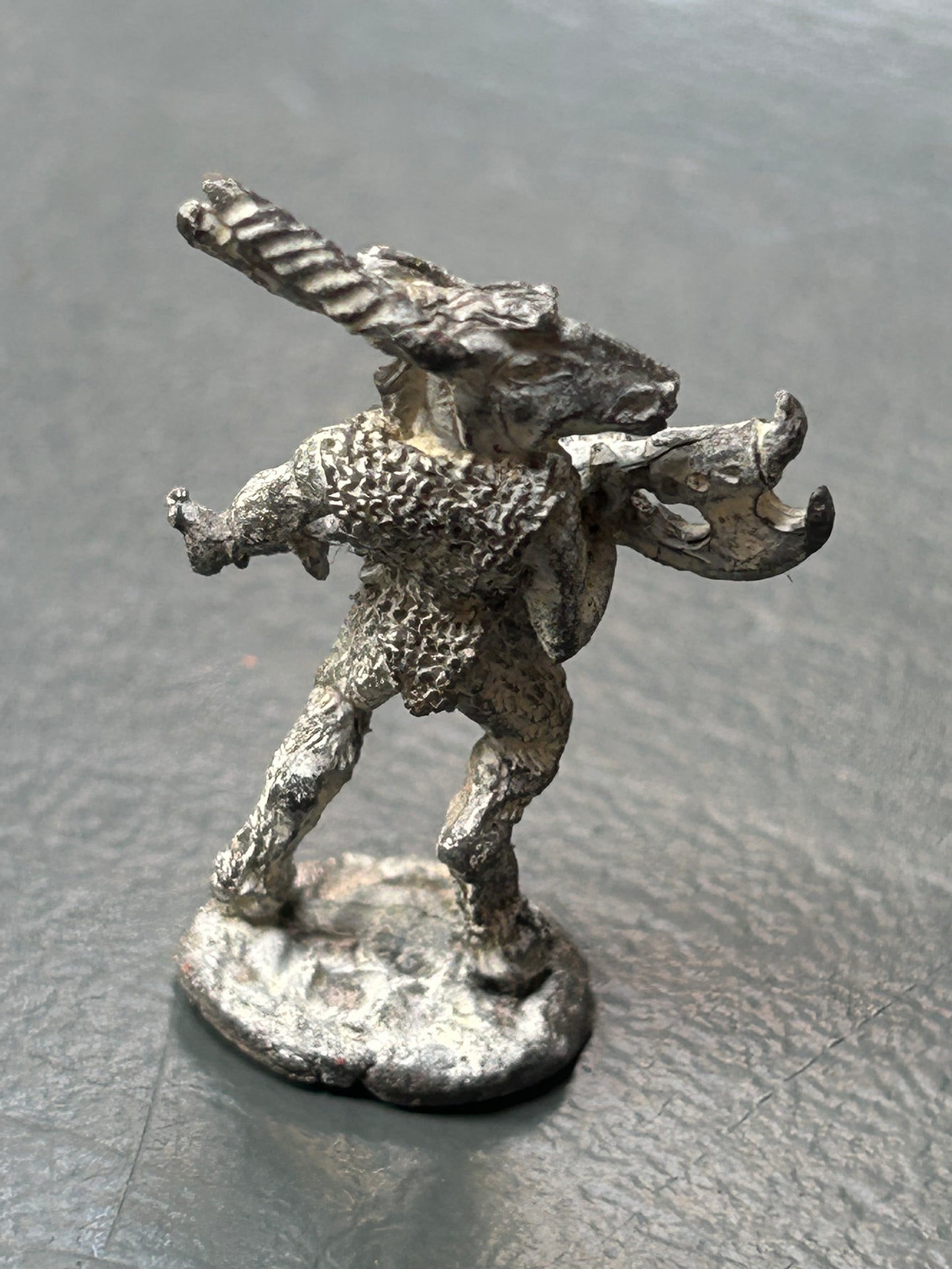 Rune quest citadel Box 4a 9
Broo w. Double Handed Axe