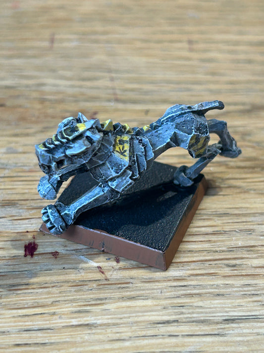 Rogue trader robo dog imperial guard (front paws are detached from tab) judge Dredd mega hound