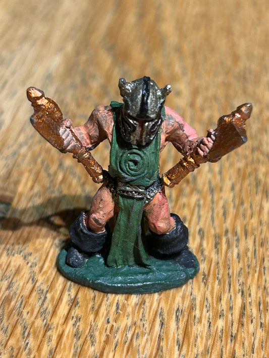 Citadel Games Workshop Knights Of Chaos chaos warrior with two axes 84-04