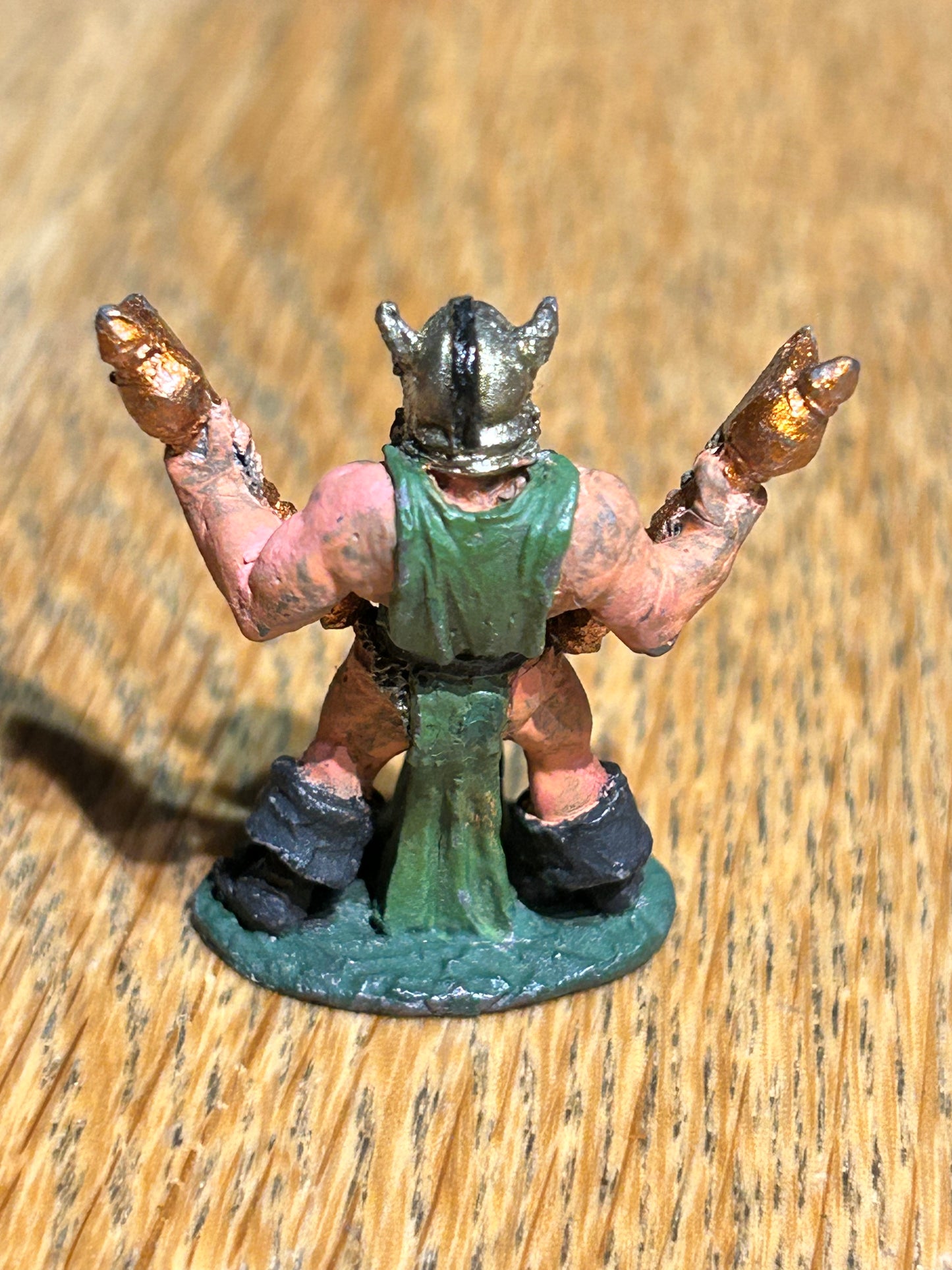 Citadel Games Workshop Knights Of Chaos chaos warrior with two axes 84-04